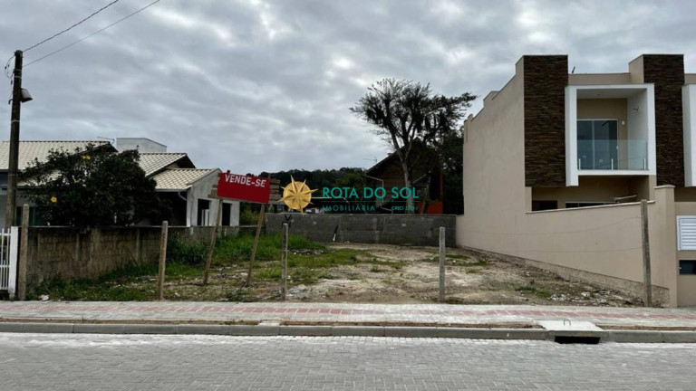 Terreno à Venda, 325 m² em Mariscal - Bombinhas