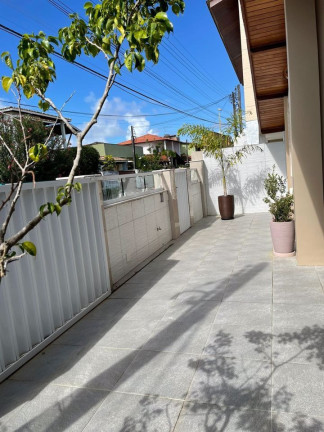 Imagem Casa com 3 Quartos à Venda, 167 m² em Estrada Do Coco - Camaçari