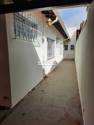 Imagem Casa com 4 Quartos à Venda, 383 m² em Irmãos Soares - Uberaba Imagem Casa com 4 Quartos à Venda, 383 m² em Irmãos Soares - Uberaba