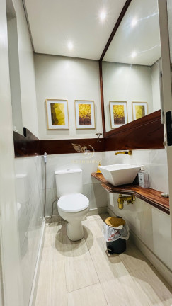 Imagem Casa com 4 Quartos à Venda, 202 m² em Centro - Ubatuba