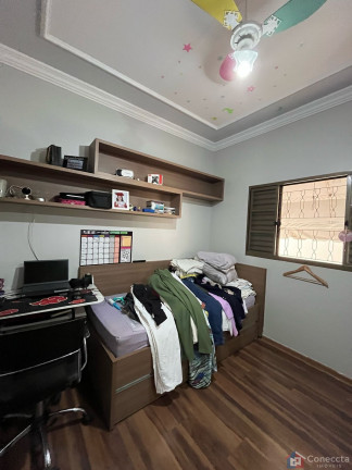 Imagem Casa com 3 Quartos à Venda, 190 m² em Alto Limoeiro - Patos De Minas