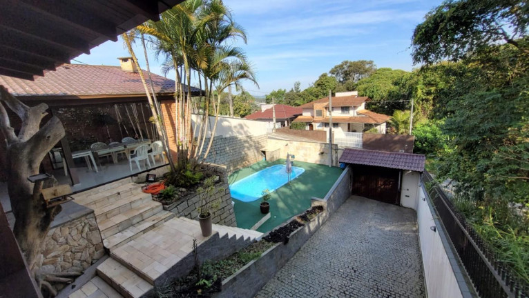 Imagem Casa à Venda, 347 m² em Floresta - Joinville Imagem Casa à Venda, 347 m² em Floresta - Joinville