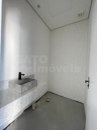 Imagem Casa com 3 Quartos à Venda, 320 m² em Tamboré - Santana De Parnaíba Imagem Casa com 3 Quartos à Venda, 320 m² em Tamboré - Santana De Parnaíba