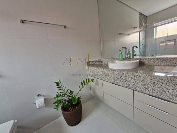 Imagem Casa com 3 Quartos à Venda, 357 m² em Centro - Botucatu Imagem Casa com 3 Quartos à Venda, 357 m² em Centro - Botucatu