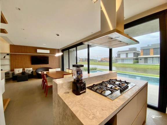 Imagem Casa de Condomínio com 4 Quartos à Venda, 285 m² em Xangri-la - Xangri-lá