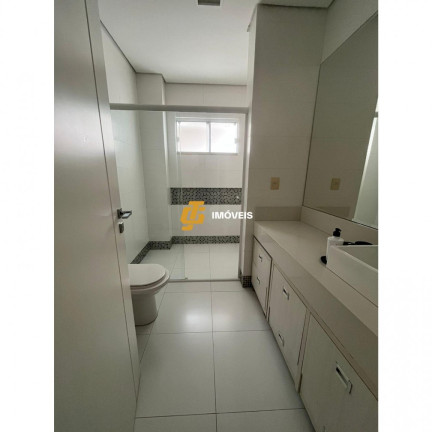 Imagem Casa com 3 Quartos à Venda, 243 m² em Centro - Camboriú Imagem Casa com 3 Quartos à Venda, 243 m² em Centro - Camboriú