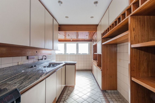 Imagem Imóvel com 2 Quartos à Venda, 87 m² em Centro Histórico - Porto Alegre Imagem Imóvel com 2 Quartos à Venda, 87 m² em Centro Histórico - Porto Alegre