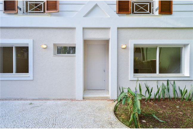 Imagem Casa com 4 Quartos à Venda, em Alto Da Boa Vista - São Paulo Imagem Casa com 4 Quartos à Venda, em Alto Da Boa Vista - São Paulo