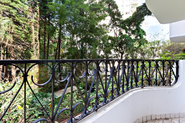 Imagem Imóvel com 3 Quartos à Venda, 130 m² em Vila Nova Conceição - São Paulo