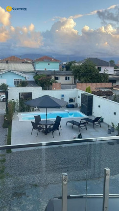 Imagem Casa com 3 Quartos à Venda, 360 m² em Ponte Do Imaruim - Palhoça Imagem Casa com 3 Quartos à Venda, 360 m² em Ponte Do Imaruim - Palhoça