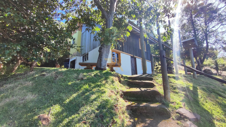 Imagem Imóvel com 3 Quartos à Venda, em Macacu - Garopaba Imagem Imóvel com 3 Quartos à Venda, em Macacu - Garopaba