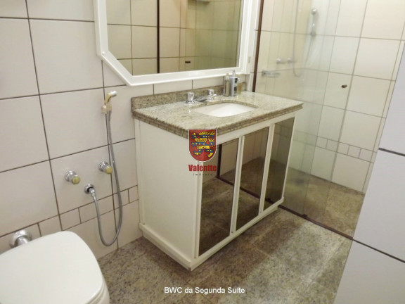 Imagem Apartamento com 4 Quartos à Venda, em Centro - Florianópolis Imagem Apartamento com 4 Quartos à Venda, em Centro - Florianópolis