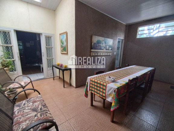 Imagem Sobrado com 4 Quartos à Venda, 138 m² em Parque Das Gameleiras - Uberaba