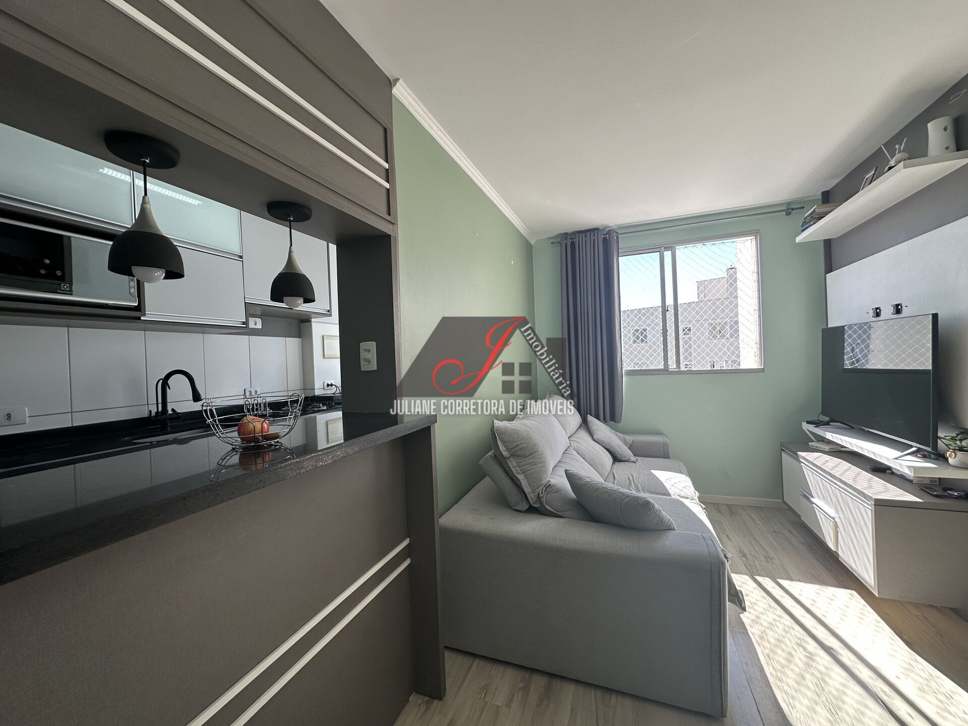 Imagem Apartamento com 2 Quartos à Venda, 54 m² em Pinheirinho - Curitiba