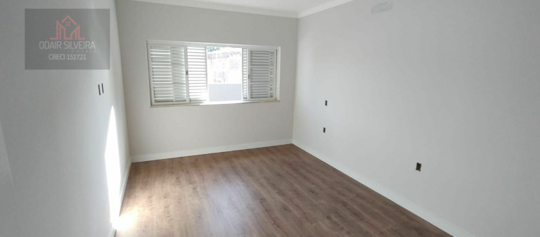 Imagem Casa com 3 Quartos à Venda, 225 m² em Jardim Colina - Americana Imagem Casa com 3 Quartos à Venda, 225 m² em Jardim Colina - Americana