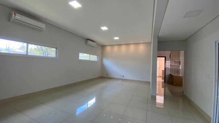 Imagem Casa com 3 Quartos para Alugar, em Jardim Imperial - Cuiabá Imagem Casa com 3 Quartos para Alugar, em Jardim Imperial - Cuiabá