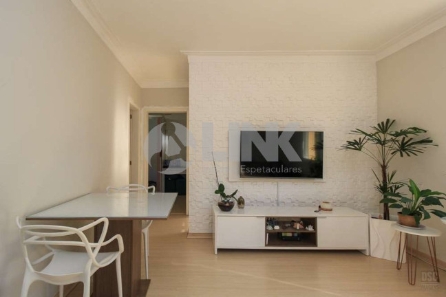 Imagem Apartamento com 2 Quartos à Venda, 51 m² em Cristal - Porto Alegre