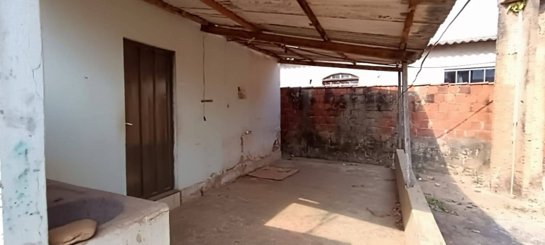 Imagem Casa com 2 Quartos à Venda, 300 m² em Parque Residencial Das Flores - Anápolis