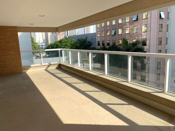 Apartamento com 3 Quartos à Venda, 205 m² em Jardim América - São Paulo