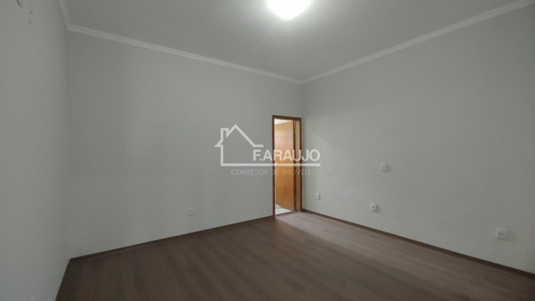 Imagem Imóvel com 3 Quartos à Venda, 208 m² em Cajuru Do Sul - Sorocaba