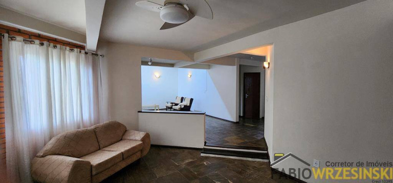 Imagem Sobrado com 4 Quartos para Alugar, 200 m² em Anita Garibaldi - Joinville