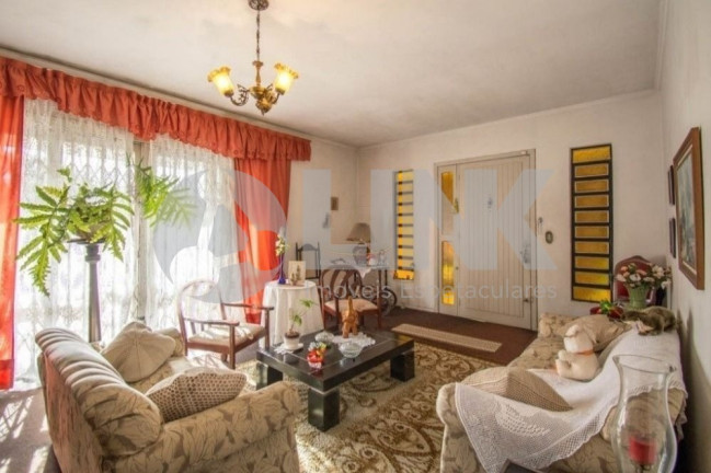 Casa com 3 Quartos à Venda, 251 m² em Jardim Itu - Porto Alegre