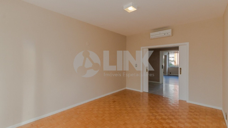 Imagem Apartamento com 3 Quartos à Venda, 381 m² em Moinhos De Vento - Porto Alegre