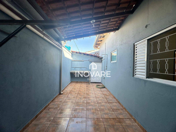 Imagem Casa com 3 Quartos à Venda, 200 m² em Jardim Das Palmeiras - Araporã