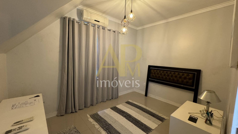 Imagem Casa com 4 Quartos à Venda, 286 m² em Praia João Rosa - Biguaçu Imagem Casa com 4 Quartos à Venda, 286 m² em Praia João Rosa - Biguaçu