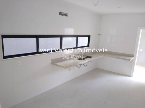 Imagem Casa de Condomínio com 5 Quartos à Venda, 340 m² em Barra Da Tijuca - Rio De Janeiro Imagem Casa de Condomínio com 5 Quartos à Venda, 340 m² em Barra Da Tijuca - Rio De Janeiro