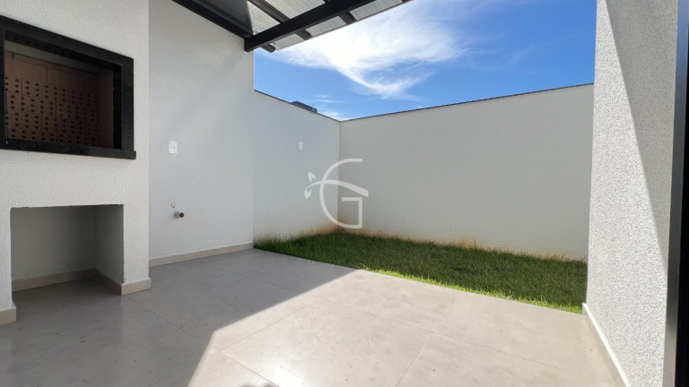 Imagem Casa com 3 Quartos à Venda, em Vila Nova - Joinville Imagem Casa com 3 Quartos à Venda, em Vila Nova - Joinville