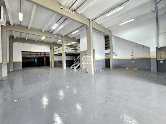 Imagem Galpão para Alugar, 850 m² em Centro - Balneário Camboriú Imagem Galpão para Alugar, 850 m² em Centro - Balneário Camboriú