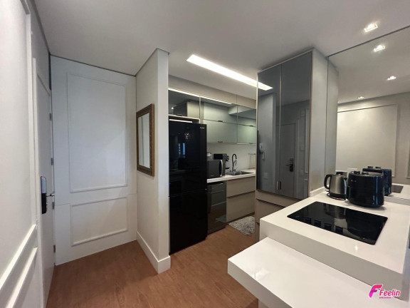 Imagem Apartamento com 2 Quartos à Venda, 75 m² em Centro - Florianópolis