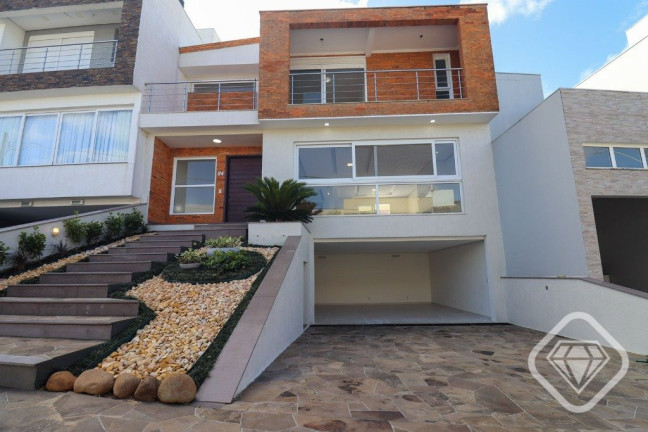 Casa de Condomínio com 3 Quartos à Venda,  em Hípica - Porto Alegre