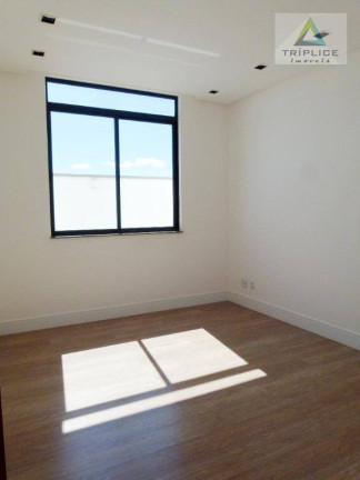 Imagem Casa com 3 Quartos à Venda, 290 m² em Spina Ville Ii - Juiz De Fora