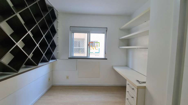 Imagem Apartamento com 2 Quartos à Venda, 70 m² em Barreiros - São José