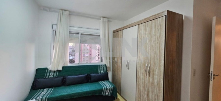 Imagem Apartamento com 3 Quartos à Venda, 65 m² em Vila Ipiranga - Porto Alegre