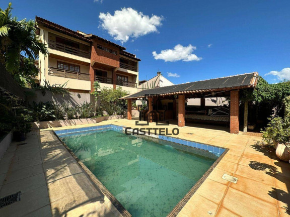 Sobrado com 6 Quartos à Venda, 680 m² em Lago Parque - Londrina