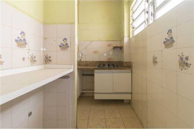 Imagem Imóvel com 3 Quartos à Venda,  em Moinhos De Vento - Porto Alegre