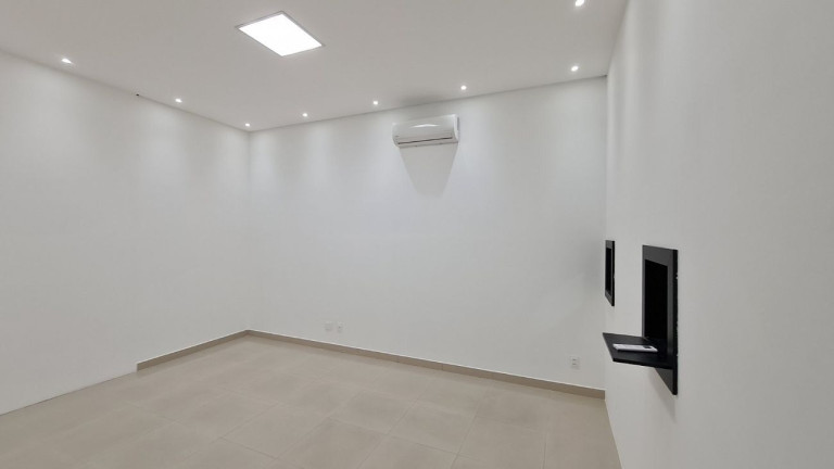 Imagem Imóvel Comercial à Venda, 109 m² em Centro - Balneário Camboriú Imagem Imóvel Comercial à Venda, 109 m² em Centro - Balneário Camboriú