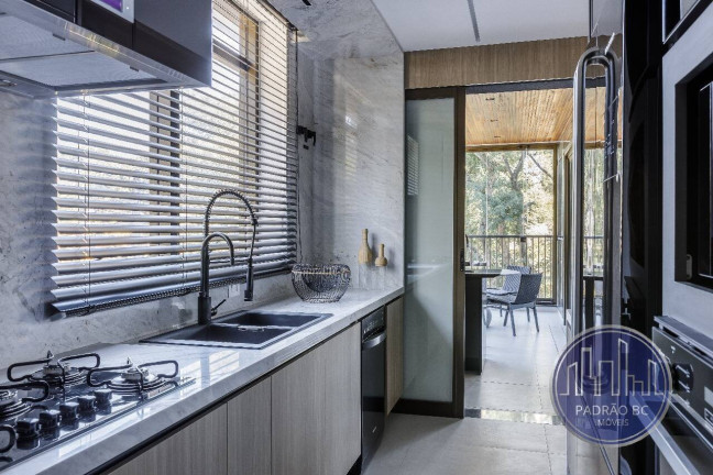 Imagem Cobertura com 4 Quartos à Venda, 330 m² em Bigorrilho - Curitiba Imagem Cobertura com 4 Quartos à Venda, 330 m² em Bigorrilho - Curitiba