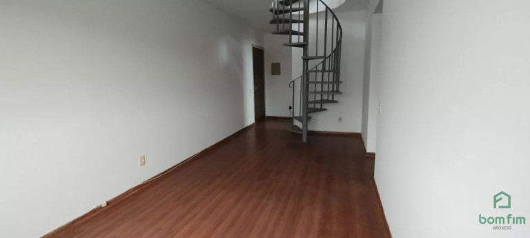 Imagem Cobertura com 3 Quartos para Alugar, 110 m² em Mont Serrat - Porto Alegre Imagem Cobertura com 3 Quartos para Alugar, 110 m² em Mont Serrat - Porto Alegre