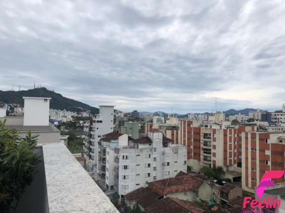 Apartamento com 1 Quarto à Venda, 28 m² em Pantanal - Florianópolis
