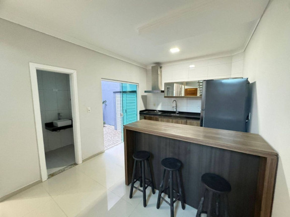 Imagem Sobrado com 3 Quartos à Venda, 180 m² em Praia Dos Amores - Balneário Camboriú Imagem Sobrado com 3 Quartos à Venda, 180 m² em Praia Dos Amores - Balneário Camboriú