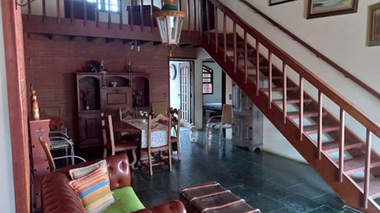 Imagem Casa com 8 Quartos à Venda, 300 m² em Morumbi - Atibaia Imagem Casa com 8 Quartos à Venda, 300 m² em Morumbi - Atibaia