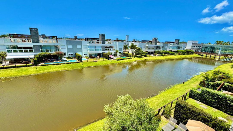 Imagem Casa com 2 Quartos à Venda, 148 m² em Condominio Rossi Atlantida - Xangri-lá Imagem Casa com 2 Quartos à Venda, 148 m² em Condominio Rossi Atlantida - Xangri-lá