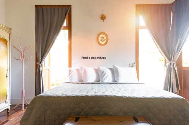 Imagem Chácara com 4 Quartos à Venda, 950 m² em Portão - Atibaia