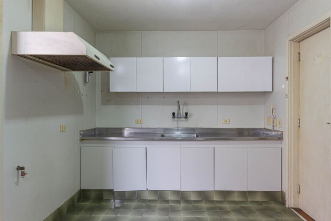 Imagem Imóvel com 2 Quartos à Venda, 120 m² em Copacabana - Rio De Janeiro Imagem Imóvel com 2 Quartos à Venda, 120 m² em Copacabana - Rio De Janeiro