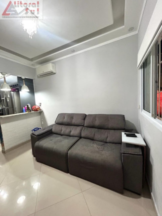 Imagem Casa com 2 Quartos à Venda, em Maracanã - Praia Grande Imagem Casa com 2 Quartos à Venda, em Maracanã - Praia Grande