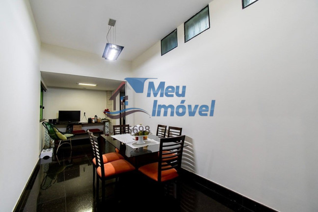 Imagem Casa com 3 Quartos à Venda, 360 m² em Guará Ii - Brasília Imagem Casa com 3 Quartos à Venda, 360 m² em Guará Ii - Brasília